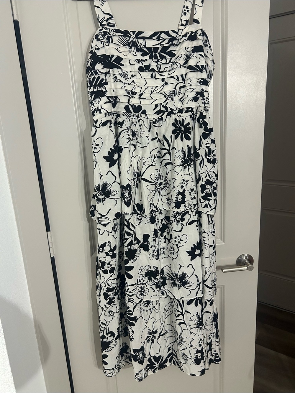 Abercrombie & Fitch Black and White Floral Maxi Dress